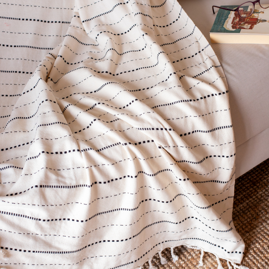 Black Points Cotton Jacquard Woven TV Blanket